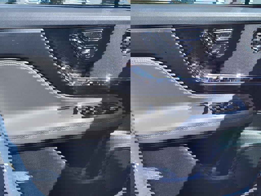 Used 2023 Lincoln Corsair Grand Touring w/ Equipment Group 302A image 36