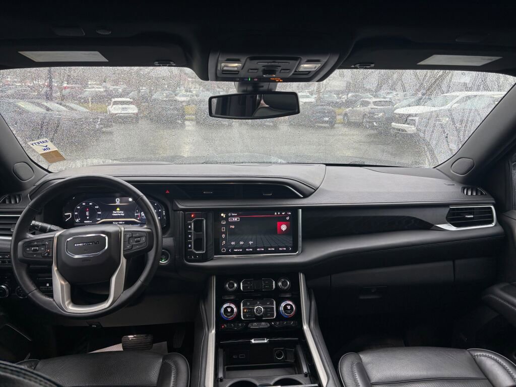 Used 2022 GMC Yukon Denali w/ Max Trailering Package image 12