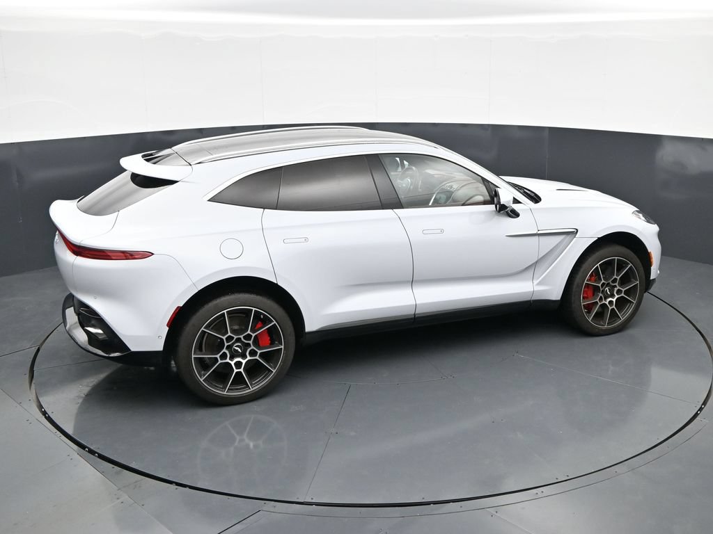 Used 2021 Aston Martin DBX AWD/4WD image 42