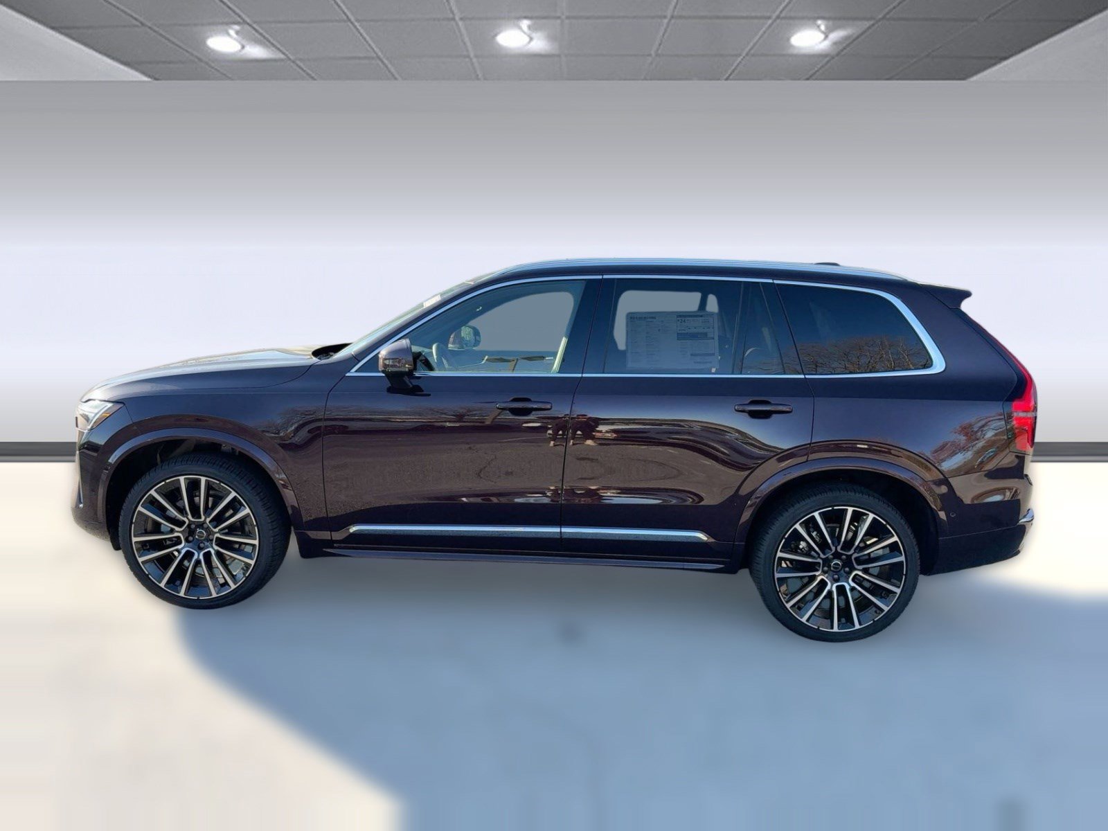 New 2026 Volvo XC90 B5 Plus w/ Protection Package AWD/4WD image 2