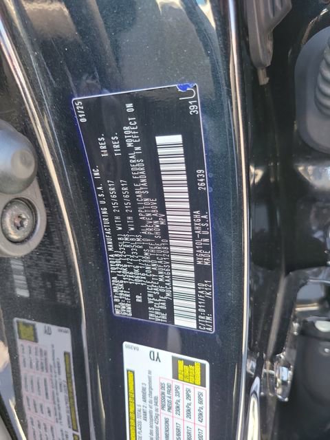 Used 2025 Toyota Corolla Cross LE FWD image 29