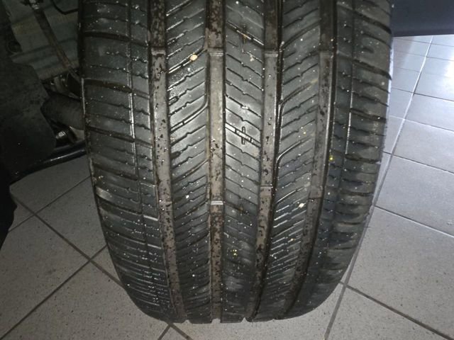 Used 2025 Mercedes-Benz GLE 450e 4MATIC image 26