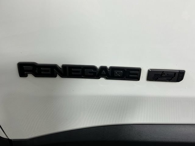Used 2021 Jeep Renegade Latitude AWD/4WD image 19