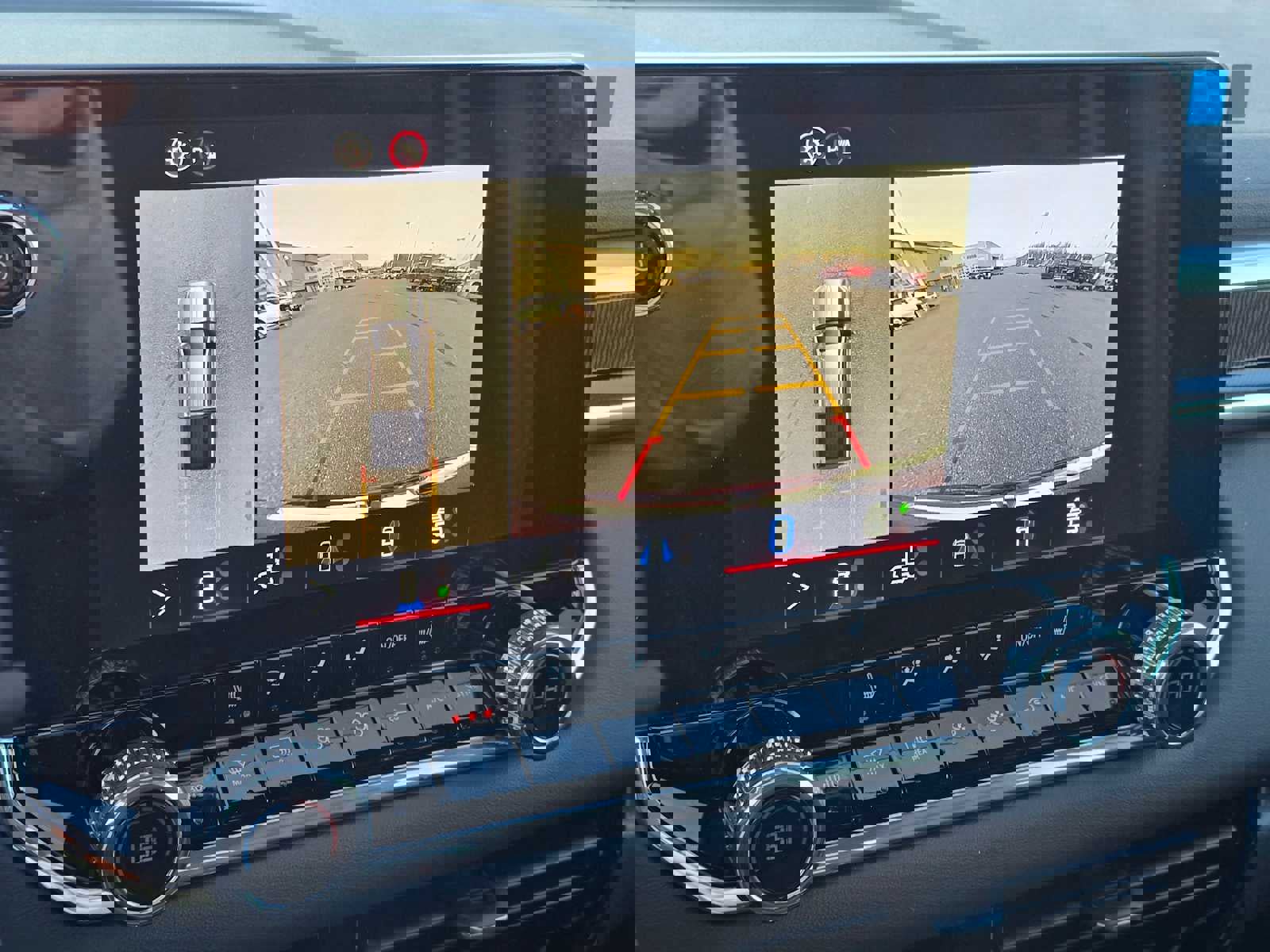 New 2026 GMC Canyon Elevation w/ Convenience Package image 29