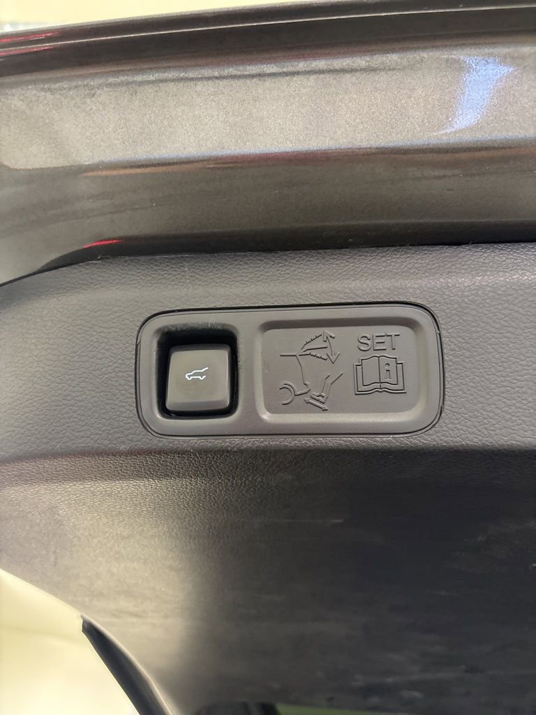 Used 2020 Ford Expedition Platinum image 29