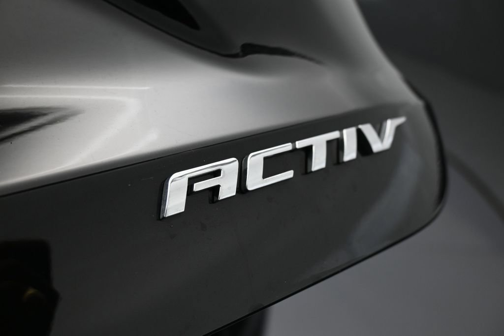 Used 2025 Chevrolet Trax ACTIV FWD image 33