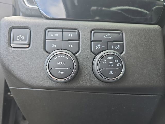 Used 2024 Chevrolet Silverado 1500 RST image 30