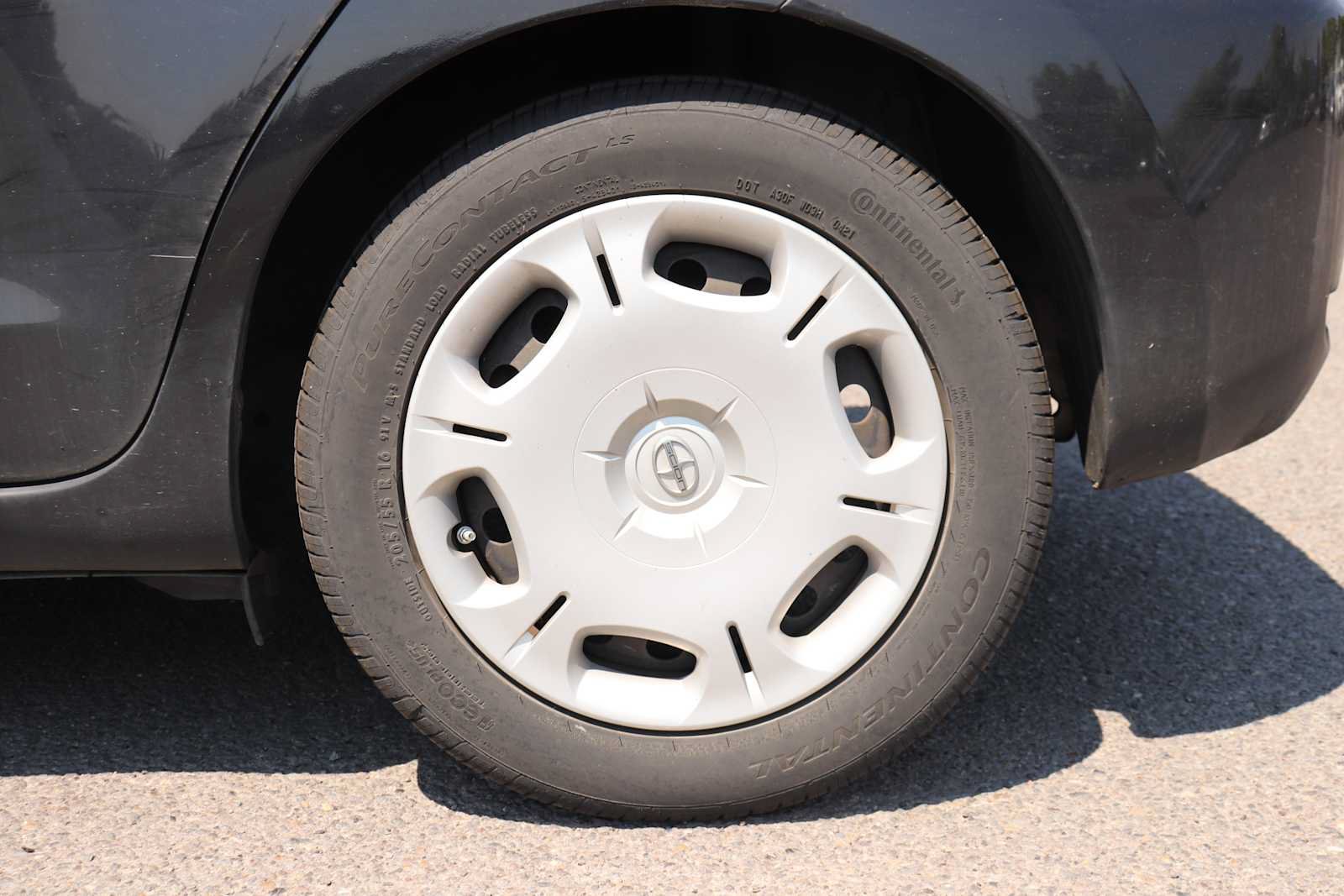 Used 2012 Scion xD FWD image 9