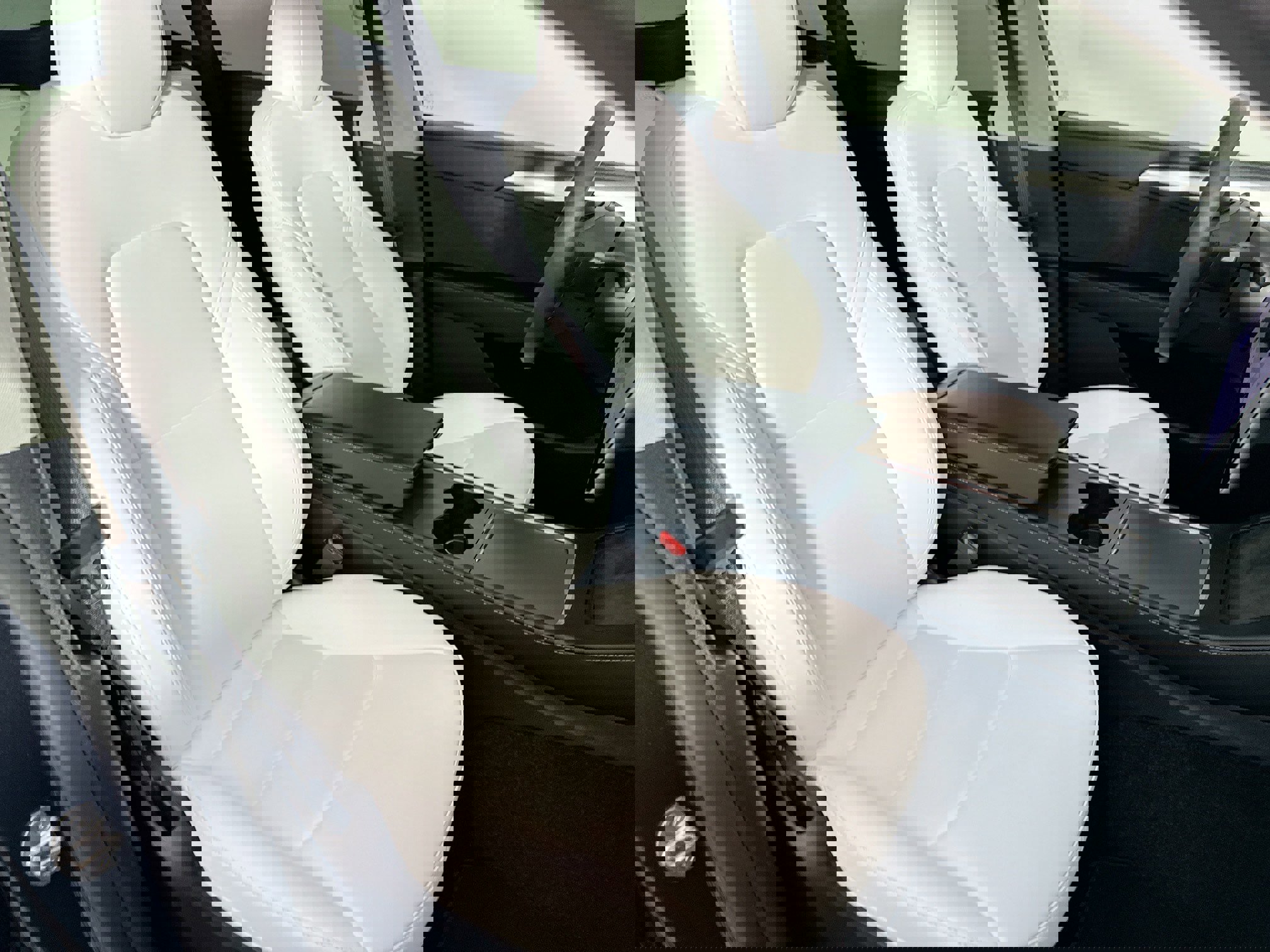 Used 2025 Tesla Model Y Long Range image 34