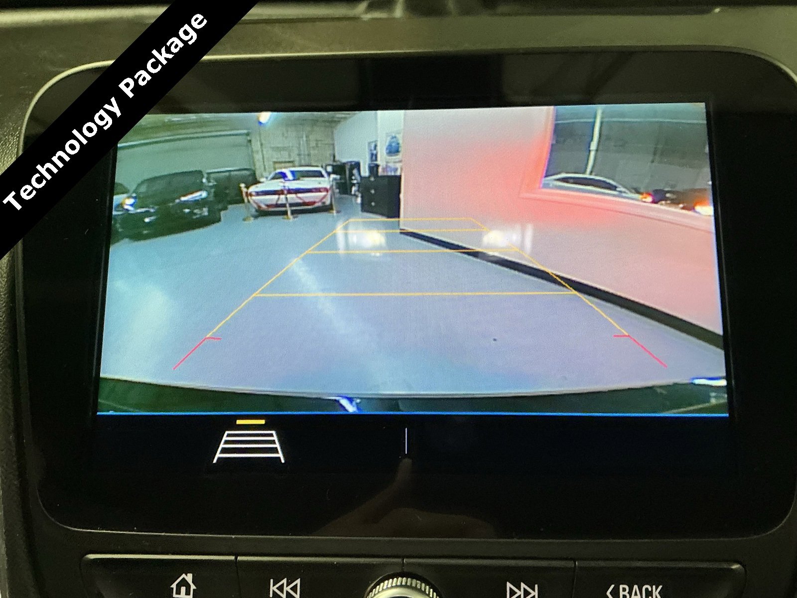 Used 2019 Chevrolet Malibu LT image 18