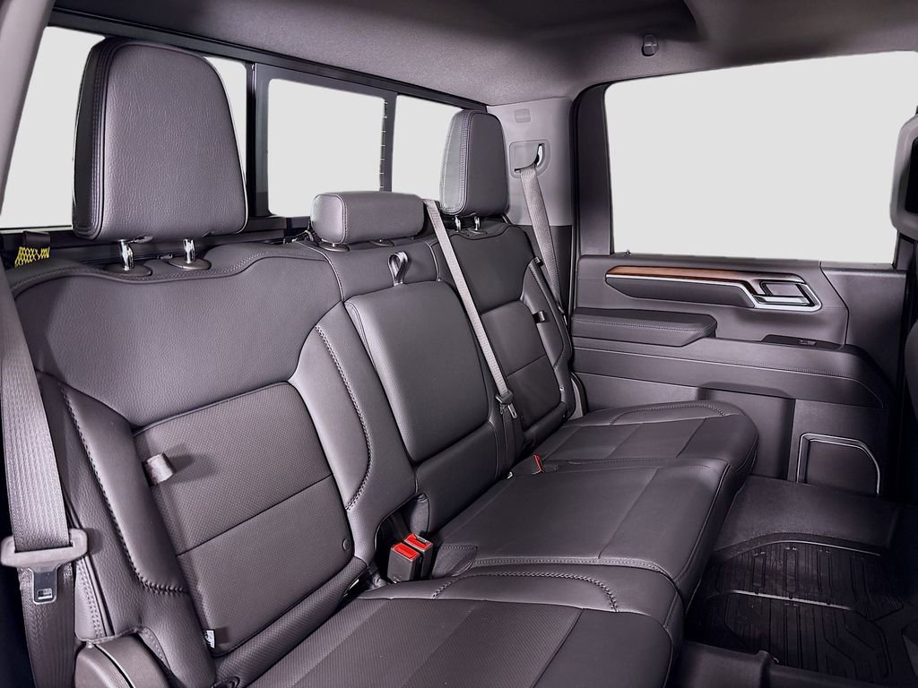 New 2025 GMC Sierra 3500 Denali w/ Denali Reserve Package image 28