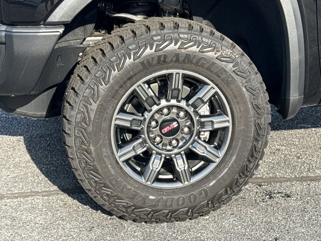 New 2026 GMC Sierra 1500 AT4X w/ LPO, Black Badging Package AWD/4WD image 18