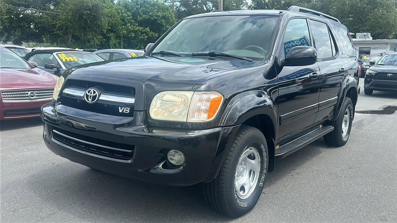 Used 2006 Toyota Sequoia SR5 AWD/4WD image 3