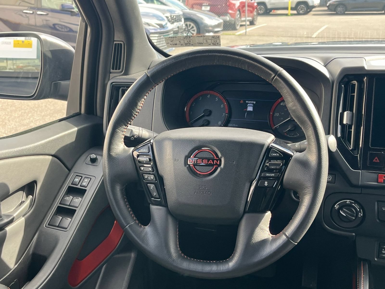 Used 2026 Nissan Frontier PRO-4X AWD/4WD image 28