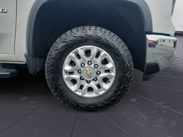 Used 2024 Chevrolet Silverado 2500 LTZ w/ LTZ Convenience Package image 9