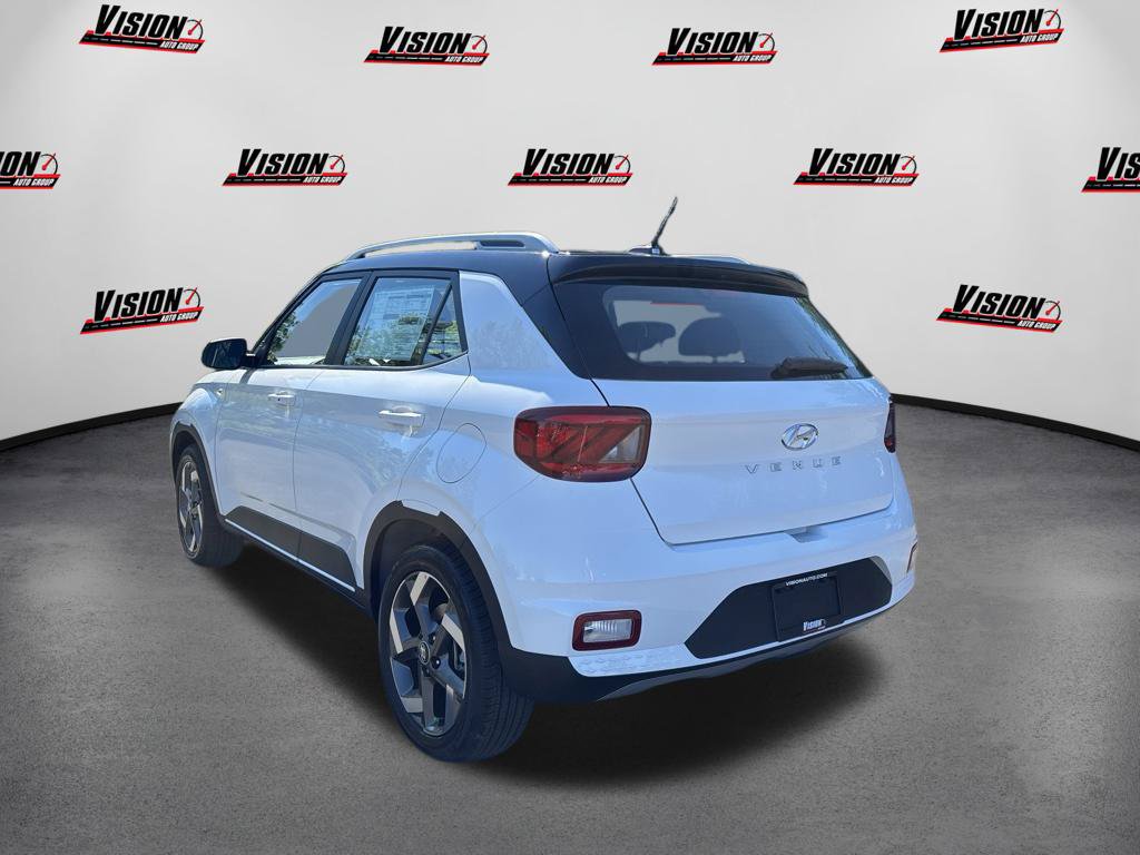 New 2026 Hyundai Venue SEL FWD image 7