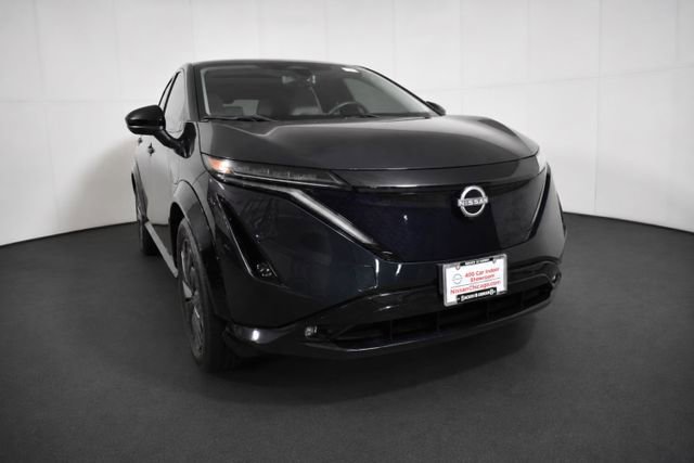 Used 2024 Nissan Ariya AWD image 3