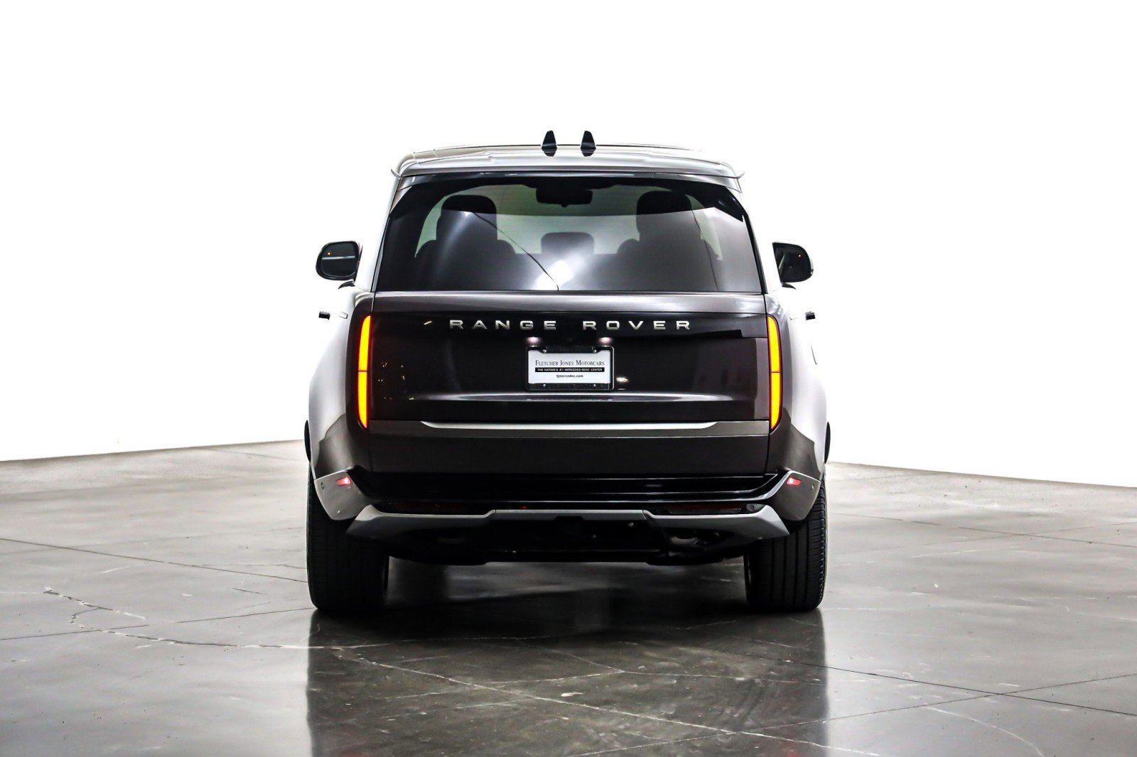 Used 2024 Land Rover Range Rover SE image 5