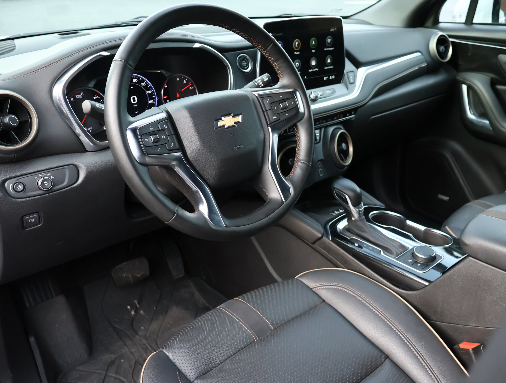 Used 2024 Chevrolet Blazer Premier w/ Driver Confidence II Package FWD image 3