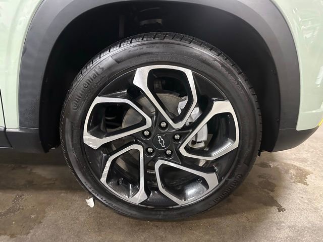 Used 2024 Chevrolet Trax RS w/ Driver Confidence Package image 14