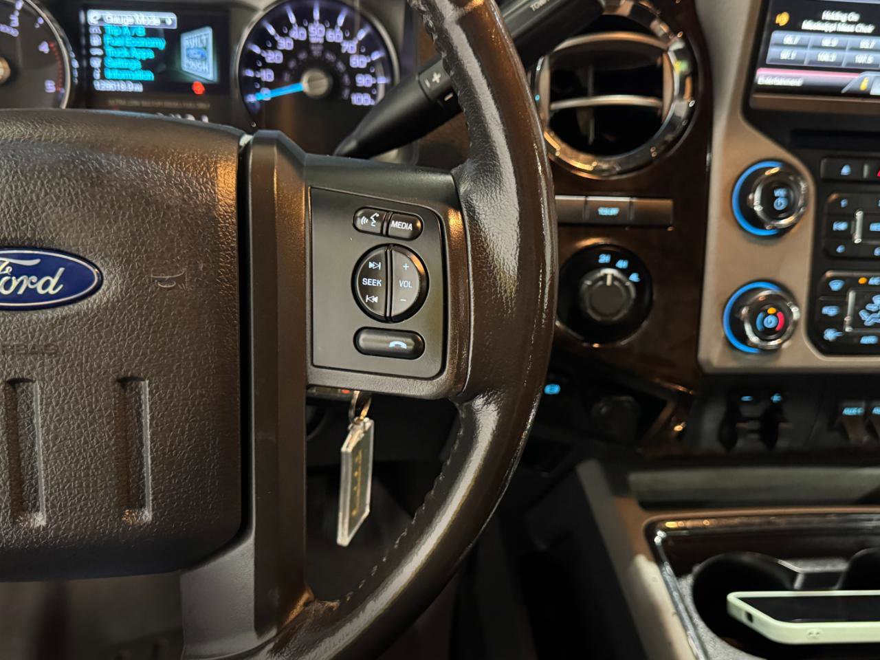 Used 2016 Ford F450 Platinum w/ FX4 Off Road Package AWD/4WD image 22
