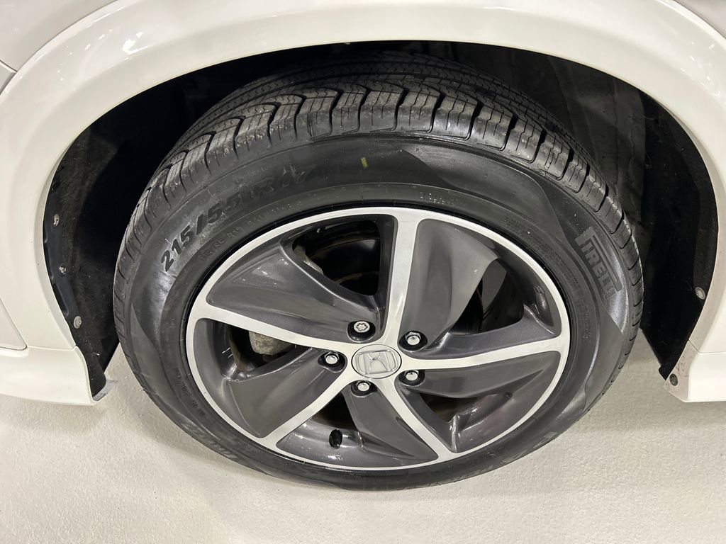 Used 2019 Honda HR-V Touring image 8