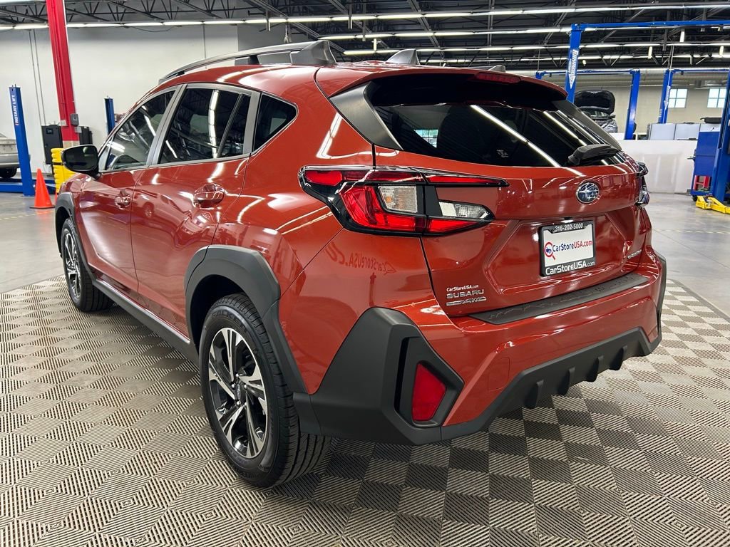Used 2024 Subaru Crosstrek 2.0i Premium w/ Crosstrek Mirror Package AWD/4WD image 7