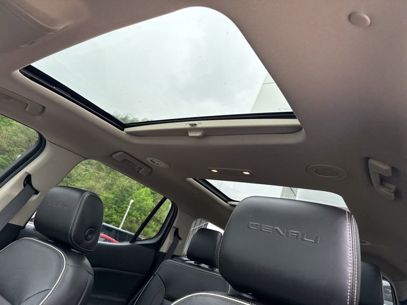 Used 2019 GMC Acadia Denali AWD/4WD image 19