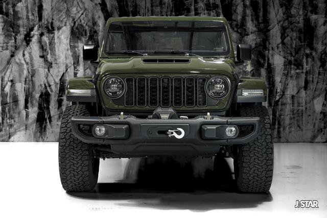 Used 2024 Jeep Wrangler Unlimited Rubicon 392 AWD/4WD image 30