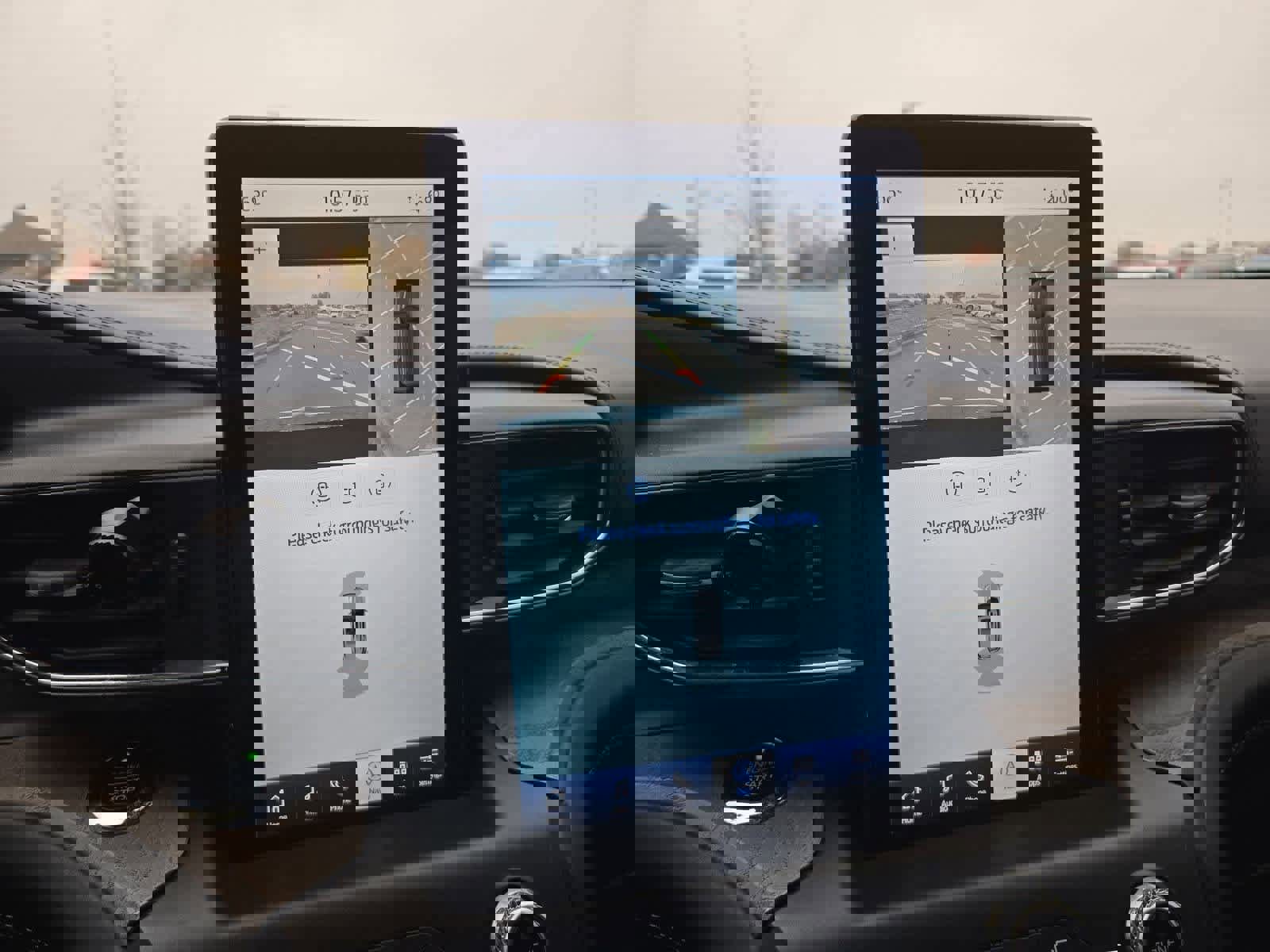 Used 2020 Ford Explorer Platinum w/ Premium Technology Package image 31