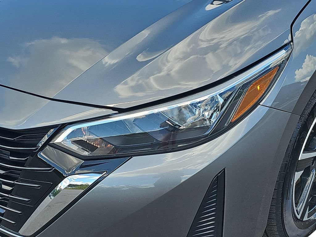 Used 2024 Nissan Sentra SV FWD image 30