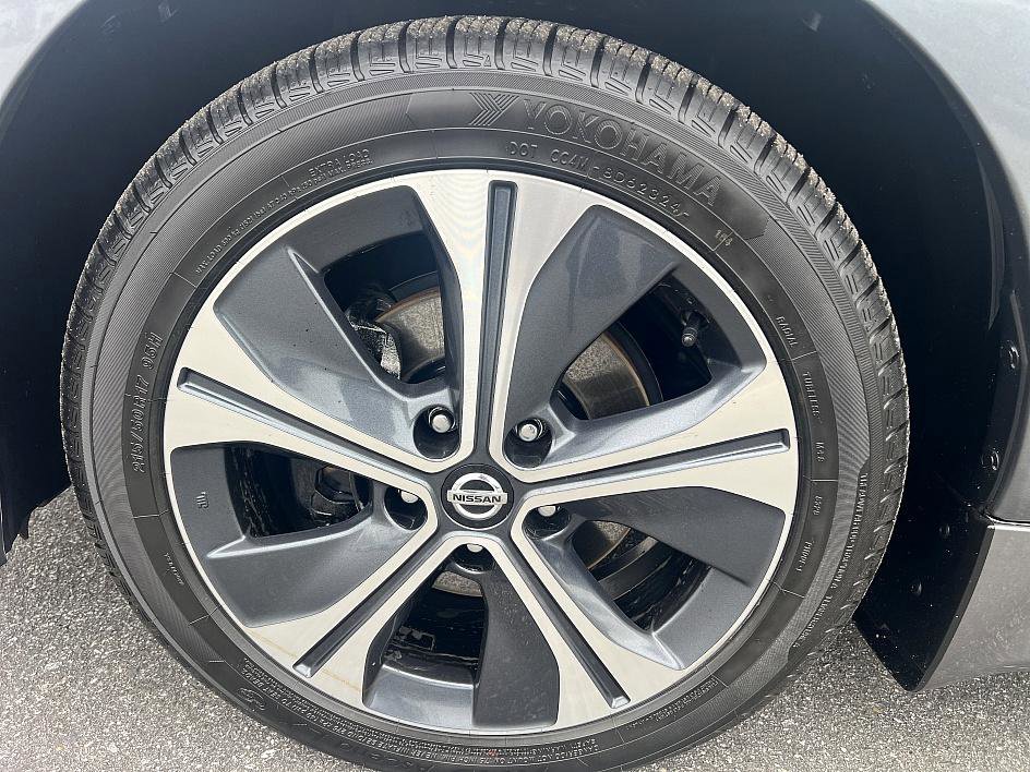 Certified 2020 Nissan Leaf SL Plus image 9