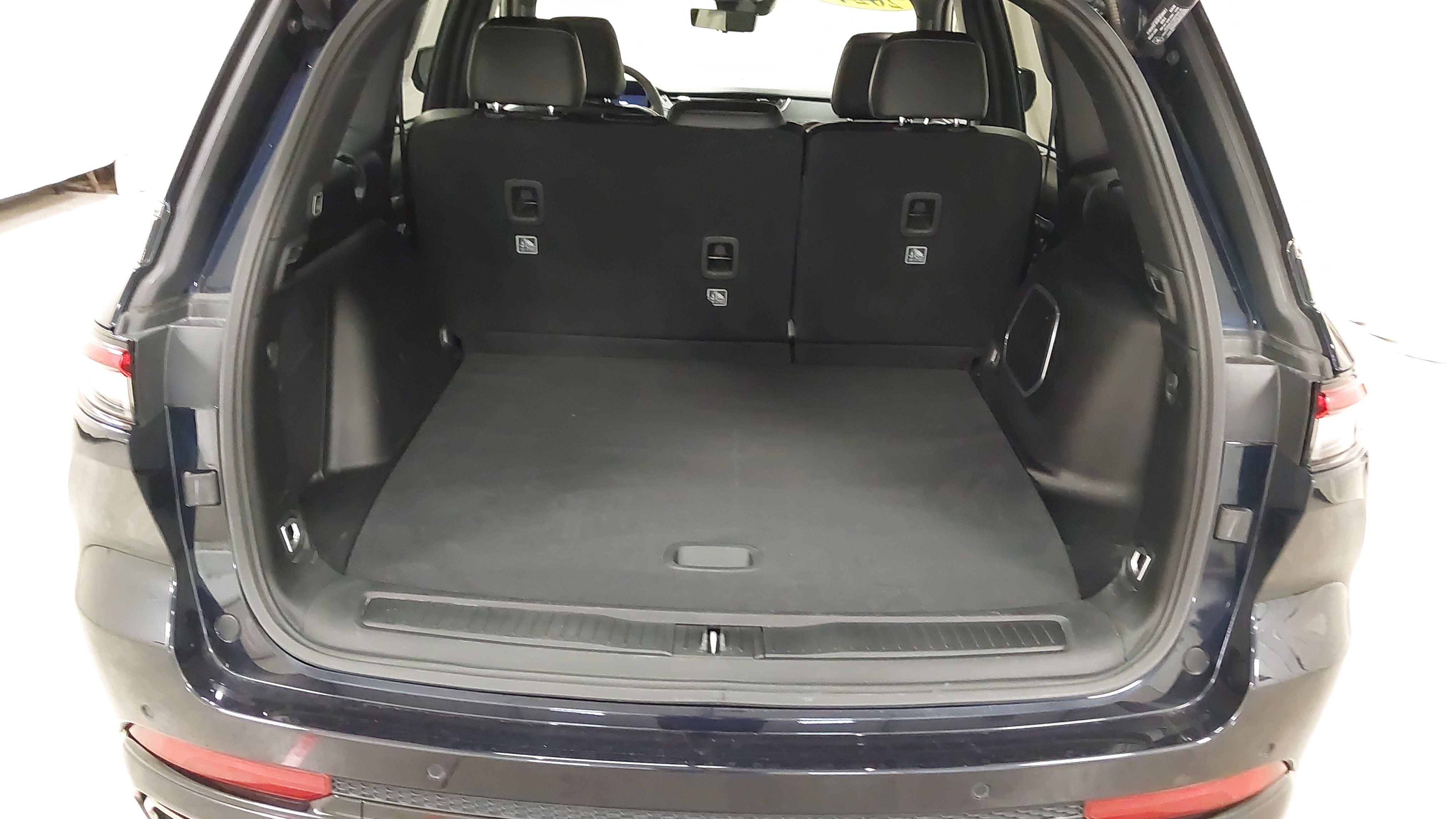 Used 2024 Jeep Grand Cherokee Limited 4xe image 27