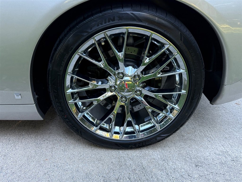 Used 2008 Chevrolet Corvette Convertible w/ Preferred Equipment Group RWD image 22