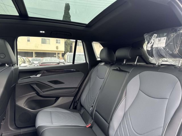 New 2026 Volkswagen Tiguan SE R-Line FWD image 12