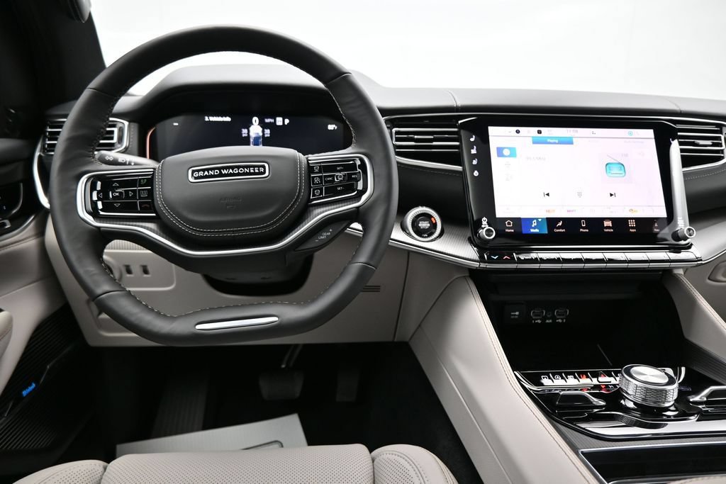 New 2026 Jeep Grand Wagoneer L Summit AWD/4WD image 16