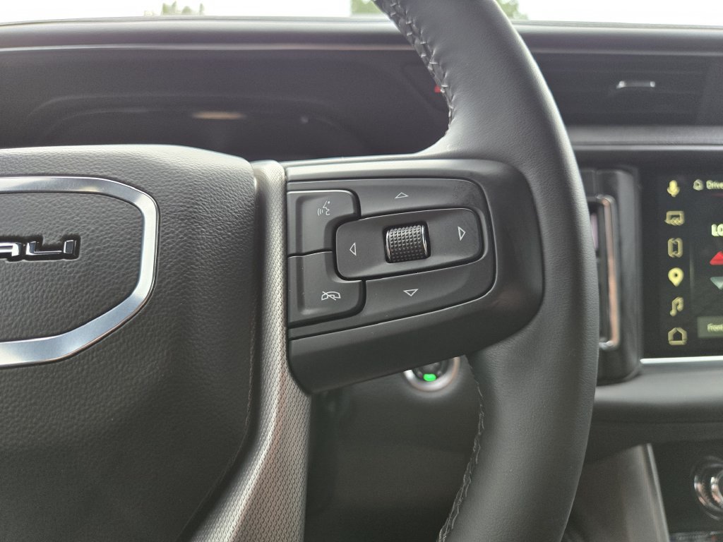 Certified 2024 GMC Yukon XL Denali AWD/4WD image 17