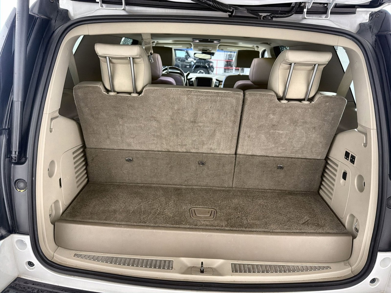 Used 2017 GMC Yukon Denali w/ Open Road Package image 27