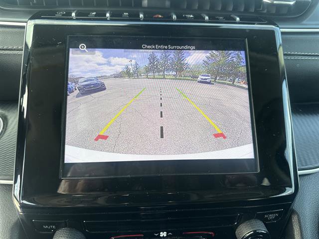 Used 2023 Jeep Grand Cherokee Laredo w/ Trailer Tow Prep Group (B) AWD/4WD image 21