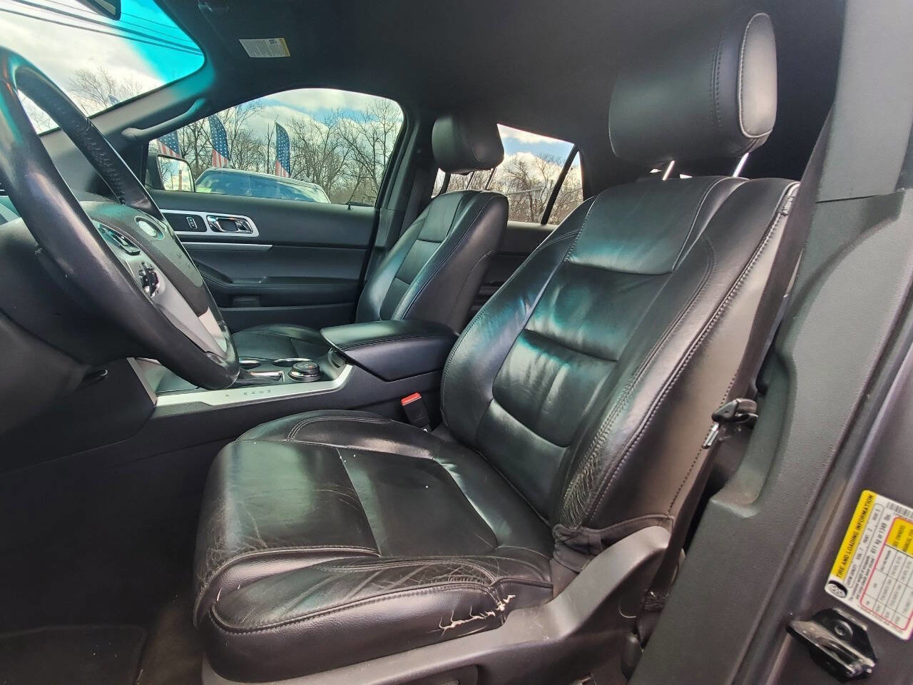 Used 2013 Ford Explorer XLT image 11