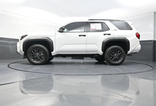 Used 2026 Toyota 4Runner SR5 RWD image 33