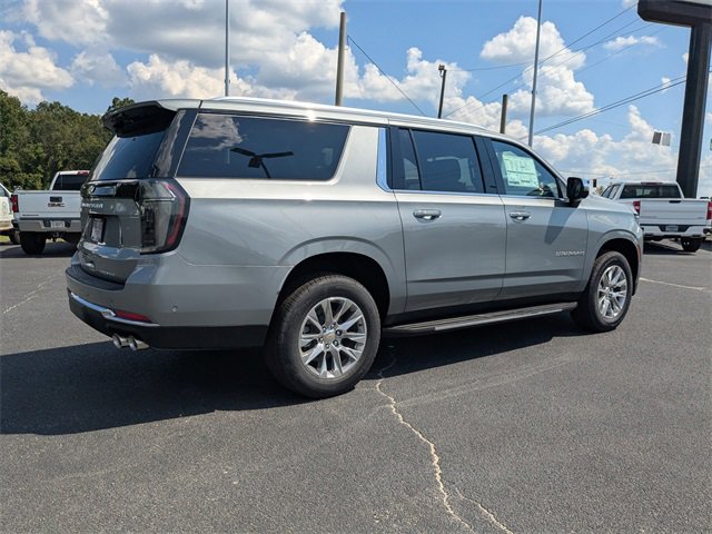 New 2025 Chevrolet Suburban Premier image 4