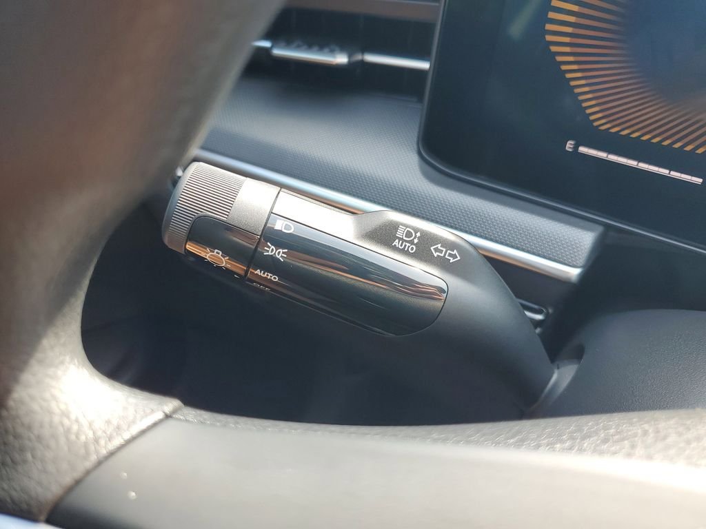 New 2026 Kia K5 LXS FWD image 31