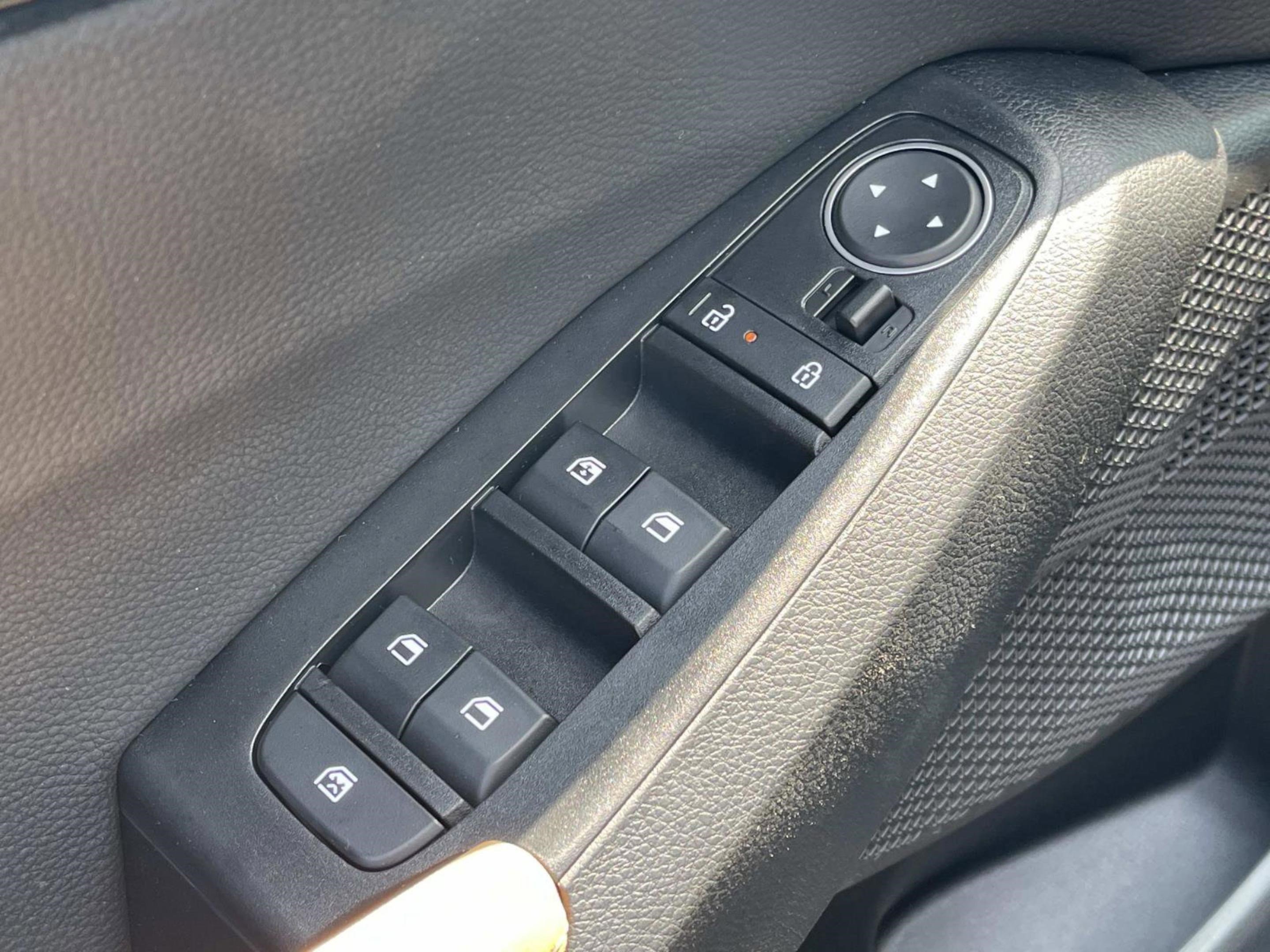 New 2026 Kia Seltos EX image 23