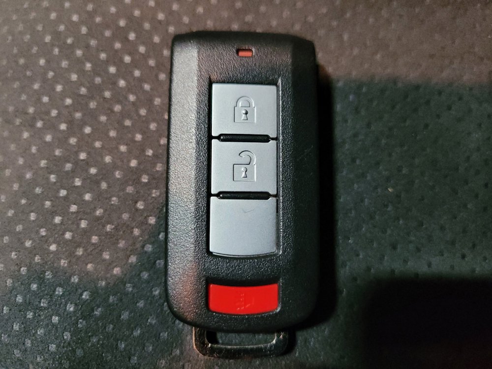 Used 2022 Mitsubishi Eclipse Cross SE image 32