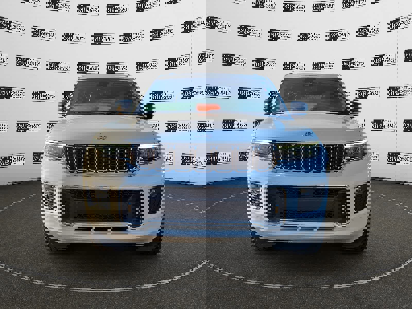 Used 2021 Jeep Grand Cherokee L Overland w/ Luxury Tech Group IV image 8