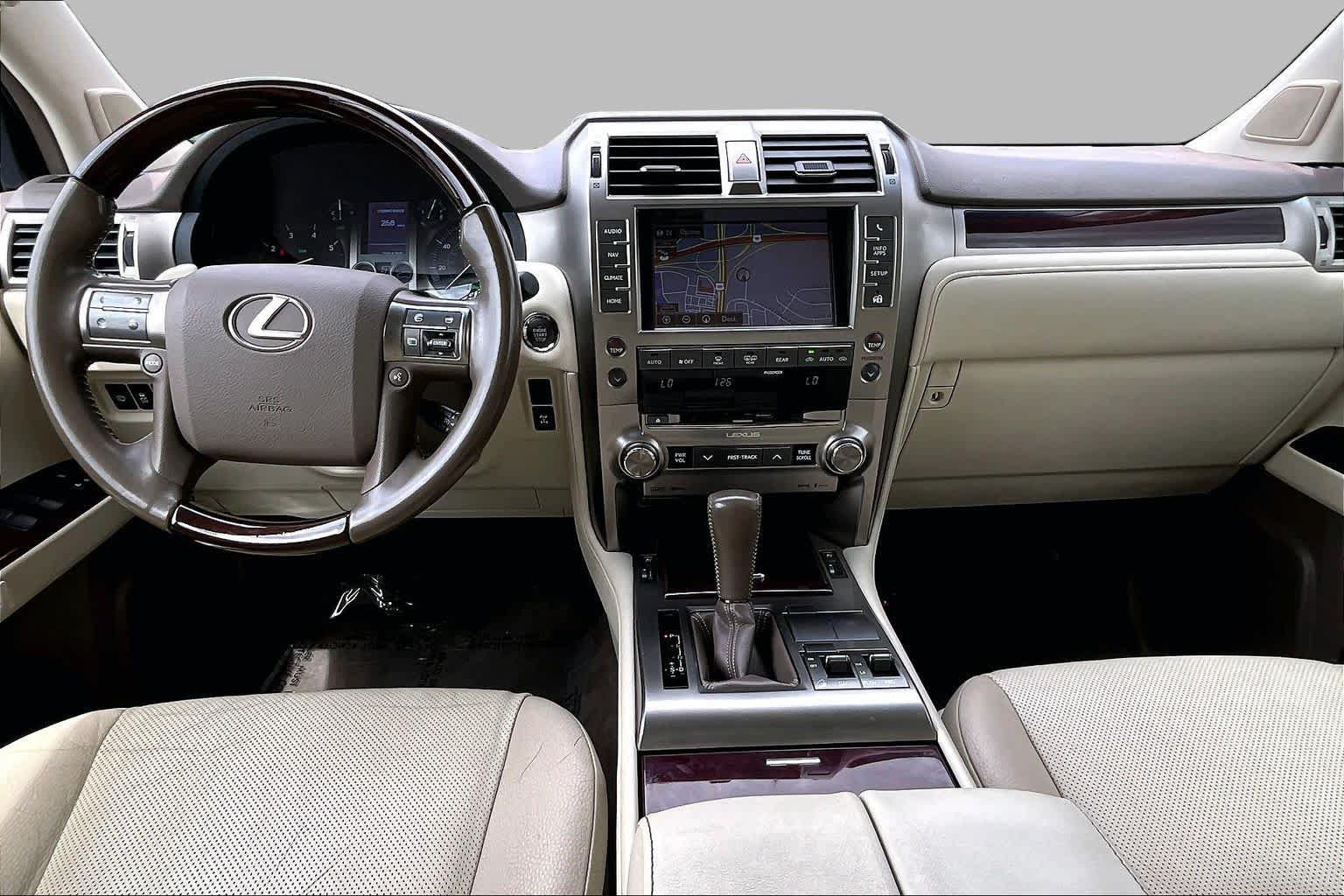 Used 2019 Lexus GX 460 Premium w/ Premium Package AWD/4WD image 16