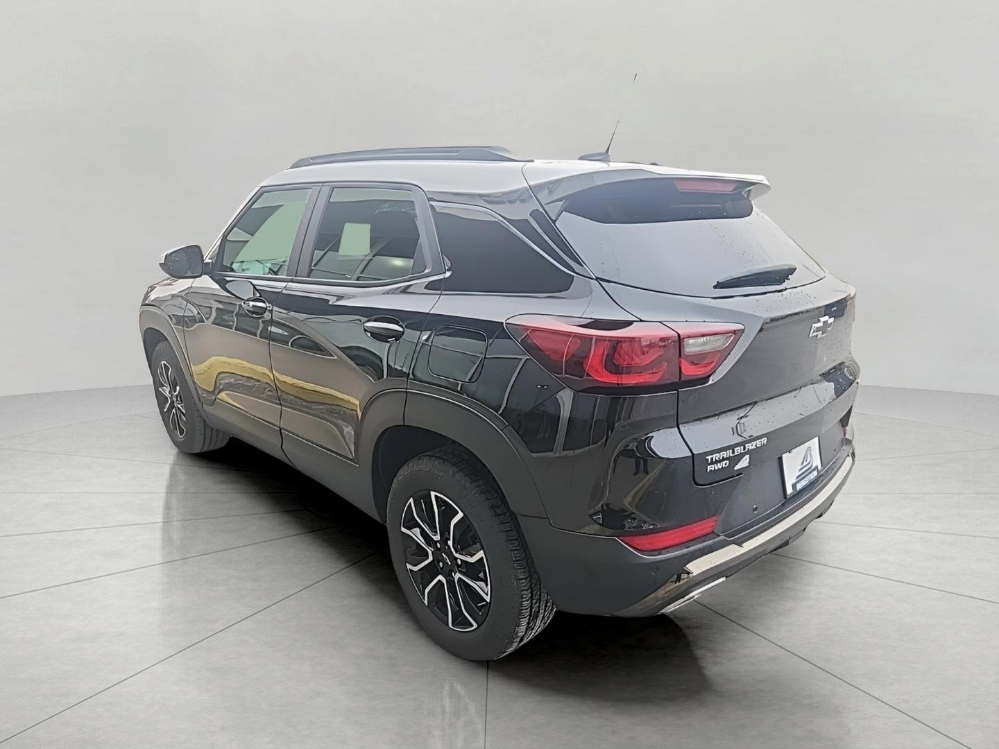 Used 2025 Chevrolet TrailBlazer ACTIV w/ Driver Confidence Package image 9