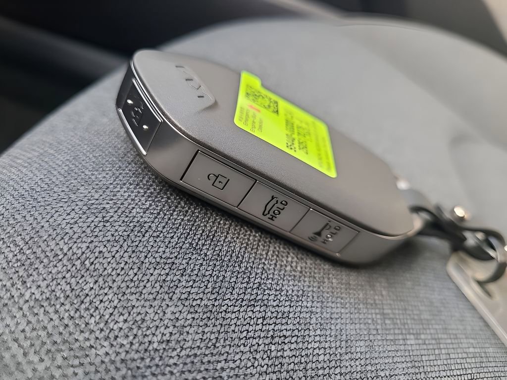 New 2025 Kia K4 FWD image 31