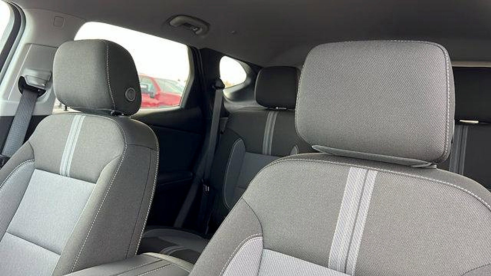 New 2025 Chevrolet Blazer LT w/ Convenience Package image 18